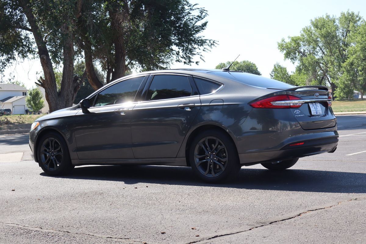 Used 2018 Ford Fusion SE w/ Equipment Group 201A FWD image 7