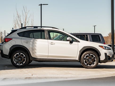 Used 2021 Subaru Crosstrek 2.0i Premium w/ Popular Package #3 image 3