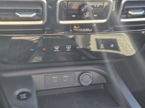 New 2026 Nissan Sentra SV w/ Floor Mat Package FWD image 17