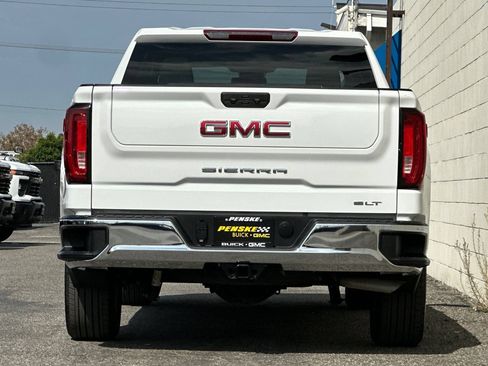 Certified 2026 GMC Sierra 1500 SLT RWD image 5