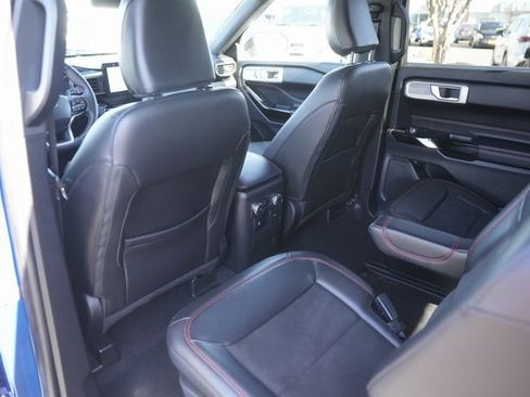Used 2022 Ford Explorer ST-Line image 12