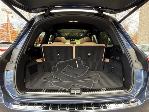 Used 2024 Mercedes-Benz GLS 450 4MATIC w/ AMG Line Exterior image 34