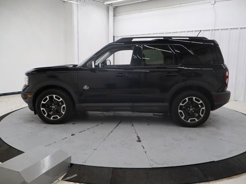 Used 2021 Ford Bronco Sport Outer Banks w/ Outer Banks Package (96D) image 9