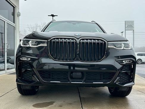 Certified 2022 BMW X7 xDrive40i w/ M Sport Package image 2
