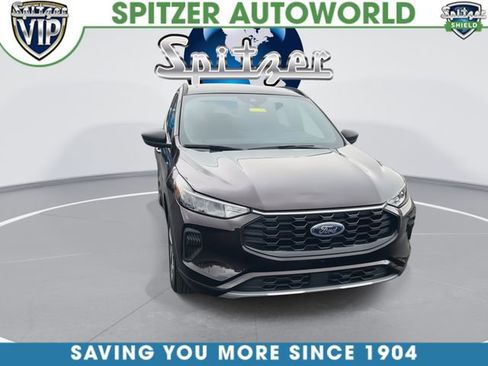 Used 2023 Ford Escape ST-Line w/ Tech Pack #1 AWD/4WD image 3