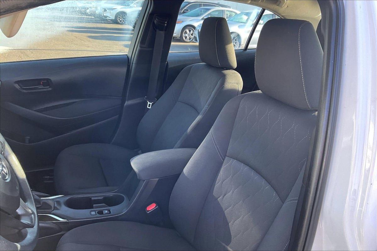 Used 2024 Toyota Corolla LE FWD image 22