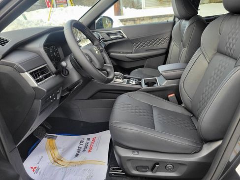 New 2025 Mitsubishi Outlander SEL Black Edition image 15