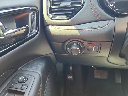 Used 2024 Dodge Durango GT RWD image 23