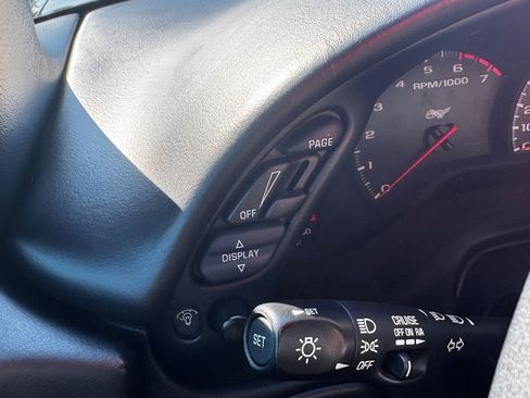 Used 2003 Chevrolet Corvette Convertible w/ Preferred Equipment Group1 image 19