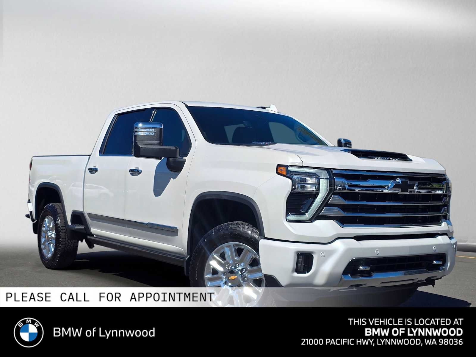 Used 2024 Chevrolet Silverado 2500 High Country w/ Technology Package AWD/4WD image 1
