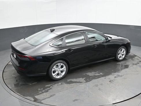 New 2026 Honda Accord LX image 30