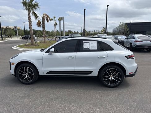 Used 2023 Porsche Macan Turbo AWD/4WD image 6