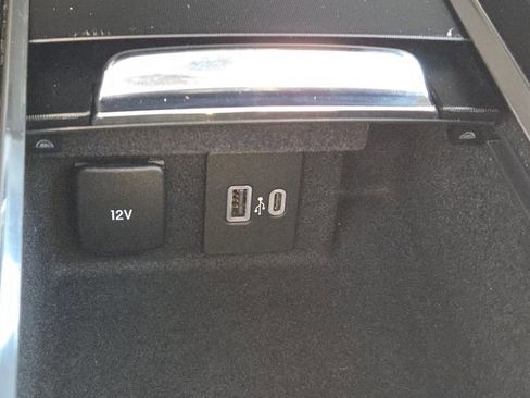 Used 2020 Lincoln Corsair Reserve w/ Equipment Group 201A image 10