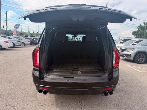 Used 2021 GMC Yukon Denali w/ Denali Ultimate Package AWD/4WD image 28