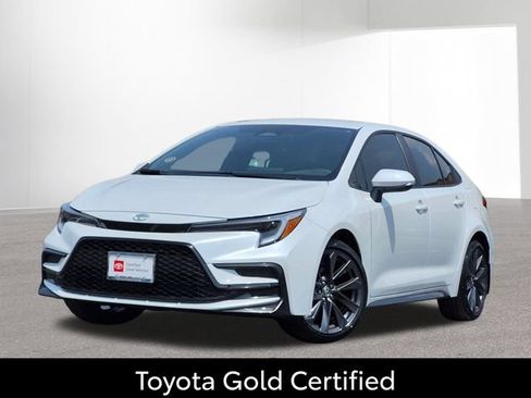 Certified 2026 Toyota Corolla SE FWD image 1