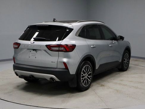 Certified 2023 Ford Escape SE w/ PHEV Premium Package image 12