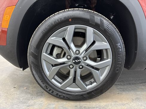 Certified 2024 Kia Seltos S AWD/4WD image 26