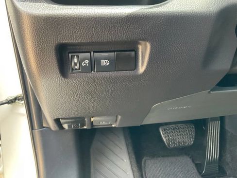Used 2024 Toyota RAV4 LE FWD image 8