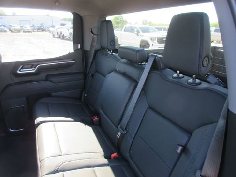 New 2026 GMC Sierra 1500 SLT w/ SLT Convenience Package AWD/4WD image 13