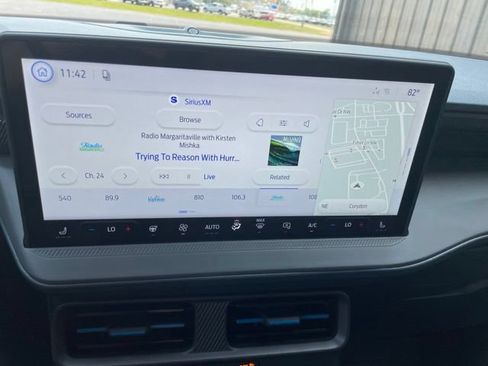 New 2026 Ford Maverick Lobo Premium AWD/4WD image 31