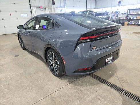 New 2026 Toyota Prius XLE image 4