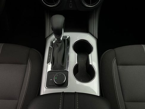 Used 2025 Chevrolet Blazer LT image 15