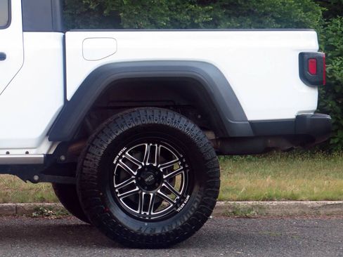 Used 2020 Jeep Gladiator Sport w/ Quick Order Package 24S AWD/4WD image 25
