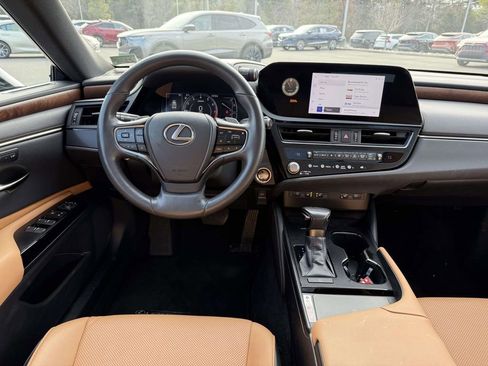 Used 2023 Lexus ES 350 Premium image 8
