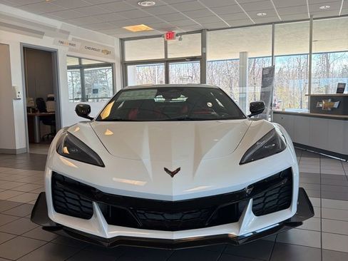 New 2026 Chevrolet Corvette Z06 image 2