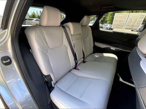 Used 2024 Lexus RX 350 Premium w/ Accessory Package (Z1) AWD/4WD image 25