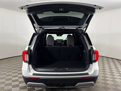New 2026 Ford Explorer Platinum image 28