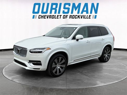 Used 2025 Volvo XC90 T8 Plus w/ Protection Package Premier image 2