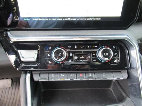 Certified 2024 GMC Sierra 2500 Denali w/ Denali Reserve Package AWD/4WD image 27