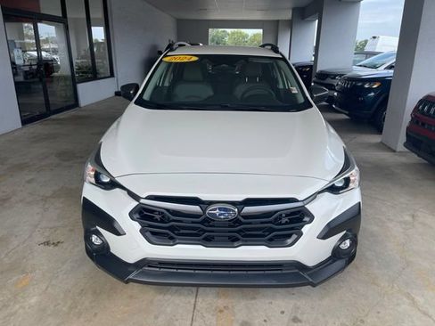 Used 2024 Subaru Crosstrek 2.0i Premium AWD/4WD image 4