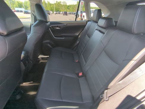 Used 2021 Toyota RAV4 XLE Premium AWD/4WD image 23