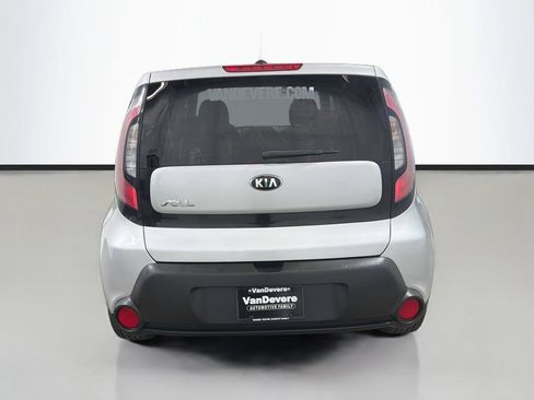 Used 2015 Kia Soul + FWD image 8