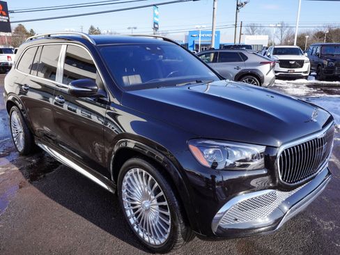 Used 2023 Mercedes-Benz Maybach GLS 600 Maybach GLS 600 image 3