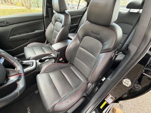 Used 2019 Hyundai Elantra Sport w/ Cargo Package image 7