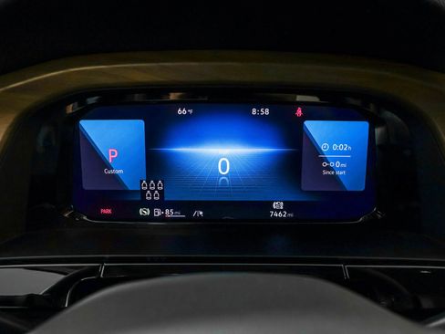 Used 2025 Volkswagen Atlas SE w/ Black Wheel Package image 27