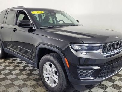 Used 2023 Jeep Grand Cherokee Laredo w/ Luxury Tech Group I