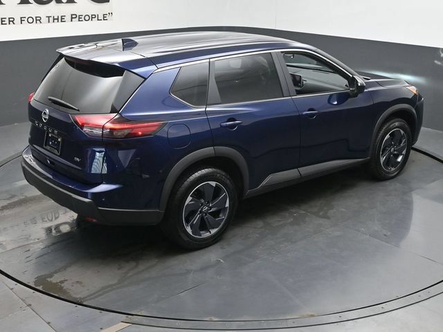 Used 2024 Nissan Rogue SV FWD image 41