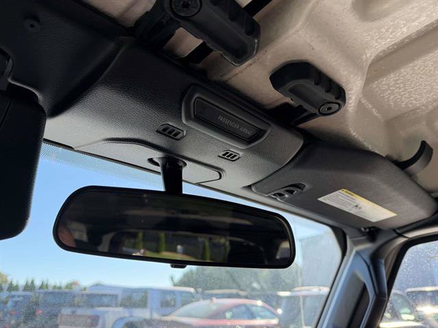 Used 2018 Jeep Wrangler Unlimited Sahara AWD/4WD image 20