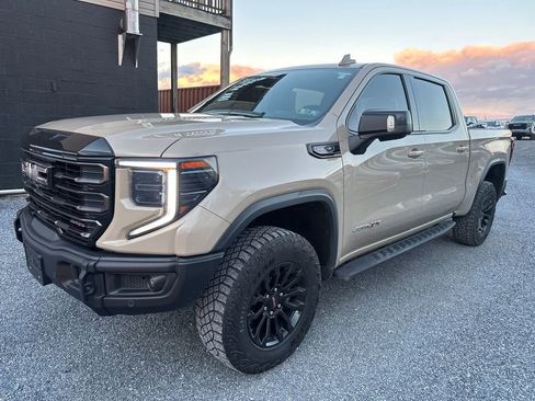 Used 2023 GMC Sierra 1500 AT4X image 6