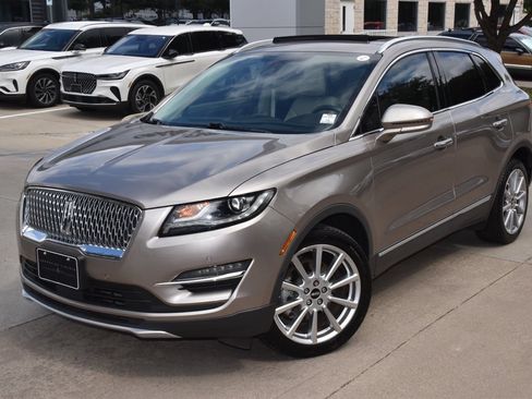 Used 2019 Lincoln MKC Reserve w/ MKC Technology Package FWD image 39
