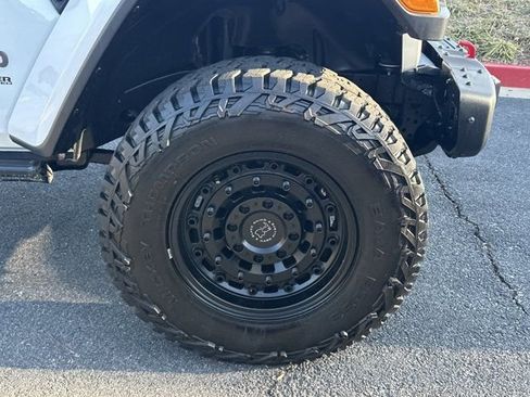 Used 2020 Jeep Wrangler Unlimited Rubicon image 16