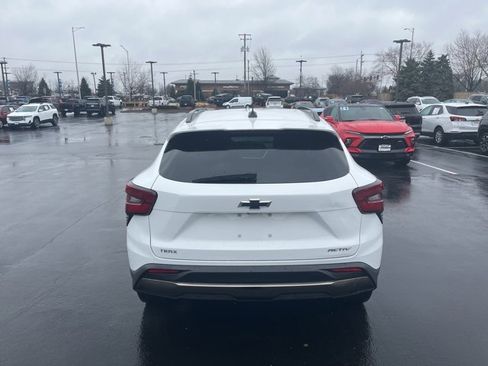 Used 2024 Chevrolet Trax ACTIV image 3