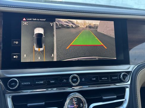 New 2026 Bentley Flying Spur Plug-In Hybrid AWD/4WD image 24