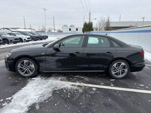 Used 2025 Audi A4 2.0T Premium w/ Convenience Package image 2