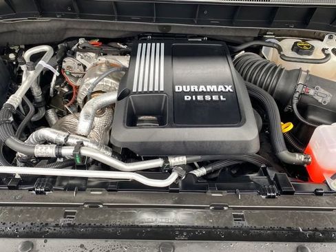 Certified 2025 Chevrolet Silverado 1500 LTZ w/ Z71 Off-Road Package image 21