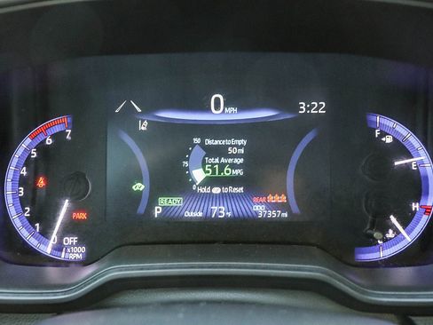 Used 2021 Toyota Corolla LE w/ Carpet Mat Package (TMS) image 26